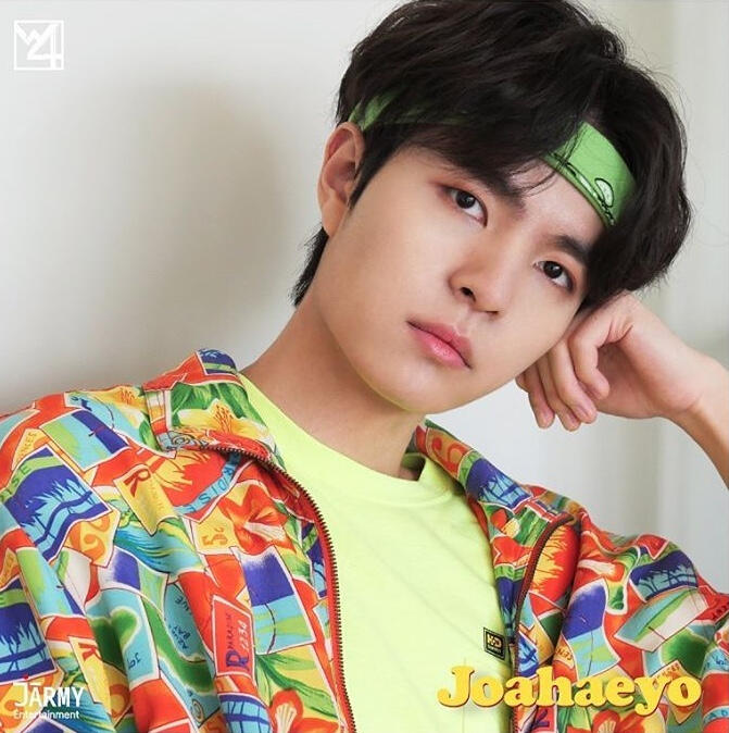 All of the members of the korean band W24, from left to right, Howon, Jiwon, Aaron, Yunsoo and Jonggil in the Top.